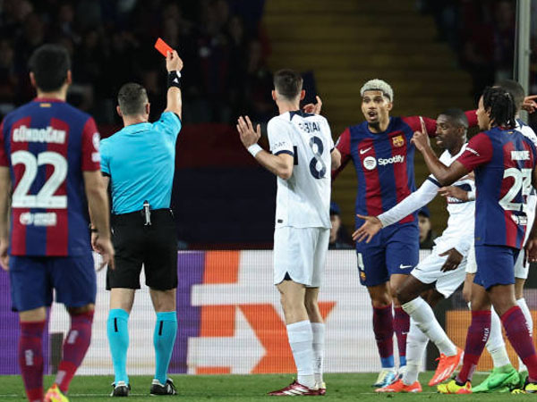 Barcelona Tersingkir, Xavi Hernandez Nilai Kartu Merah Jadi Faktor Penentu