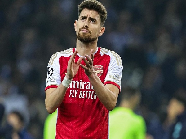 Agen dari Jorginho berkomentar soal isu mengenai ketertarikan Juventus terhadap kliennya / via Getty Images