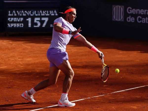 Kembali Beraksi Di Barcelona, Performa Rafael Nadal Tampak Tak Berkarat