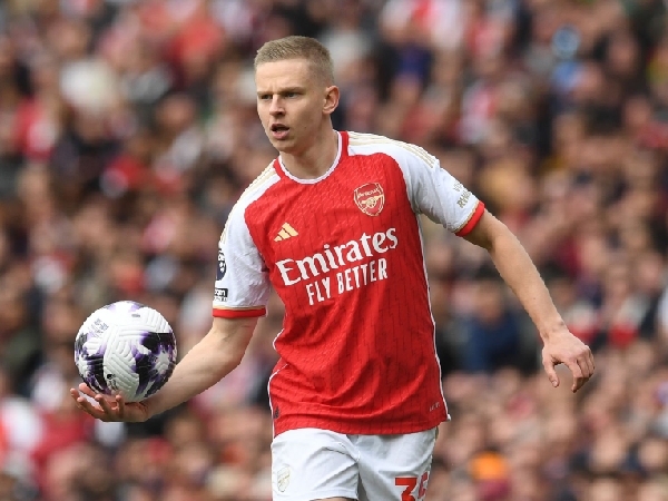 Oleksandr Zinchenko dikritik oleh para penggemar Arsenal