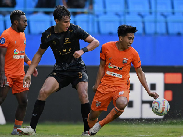 Gelandang Borneo FC, Muhammad Taufany di laga kontra Madura United