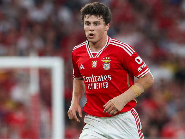 Joao Neves.