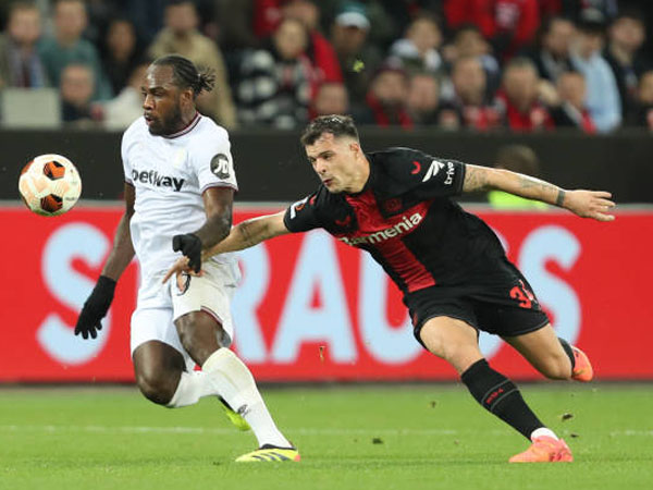 Perayaan Gelar Tak Merusak Fokus, Bayer Leverkusen Siap Hadapi West Ham