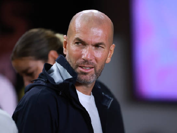 Zinedine Zidane selangkah lagi akan melatih Bayern Munich