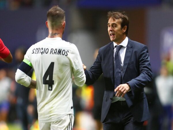 Mantan bos Real Madrid yaitu Julen Lopetegui, disebut tertarik untuk menggantikan Stefano Pioli sebagai manajer AC Milan musim depan / via Getty Images