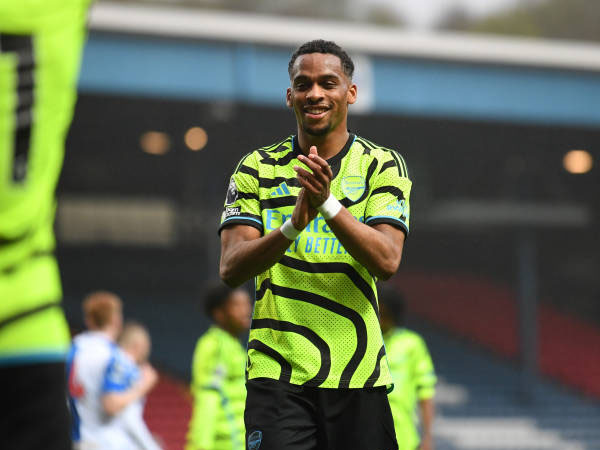 Pelatih Arsenal Komentari Comeback Jurrien Timber