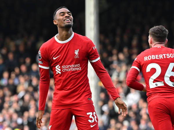 Ryan Gravenberch Menolak Tinggalkan Liverpool Musim Panas Ini