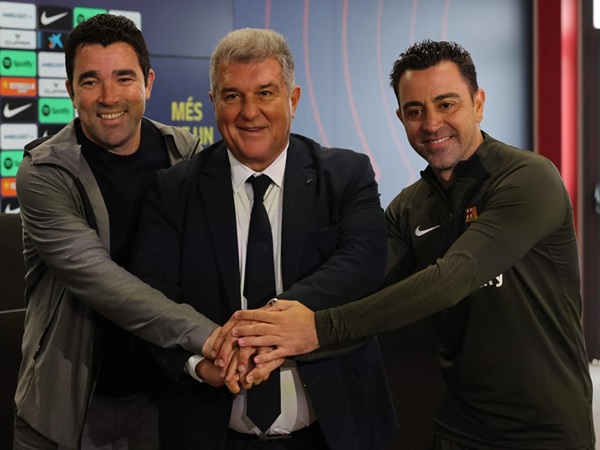 Xavi Hernandez Mengonfirmasi Bakal Tetap Latih Barcelona