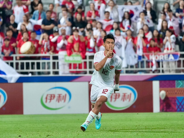 Pemain timnas Indonesia U-23, Pratama Arhan usai menaklukkan Korsel U-23 di babak adu penalti