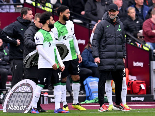 Jurgen Klopp Tolak Jelaskan Alasan Pertengkarannya Dengan Mohamed Salah