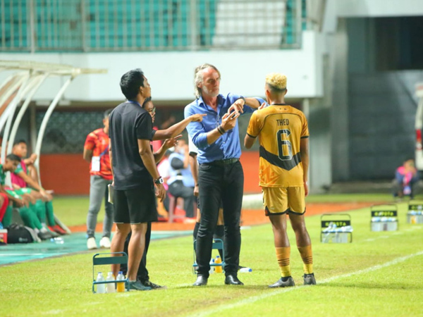 Pelatih Dewa United FC, Jan Olde Riekerink