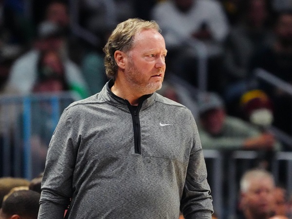 Mike Budenholzer berpotensi direkrut oleh L.A Lakers menggantikan Darvin Ham.