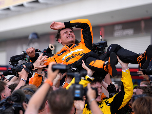 Lando Norris keluar sebagai pemenang di F1 GP Miami.