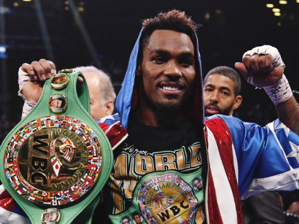 Jermall Charlo terakhir bertarung melawan Jose Benavidez Jr dalam pertarungan non-gelar pada November lalu. (Foto: Ring TV)