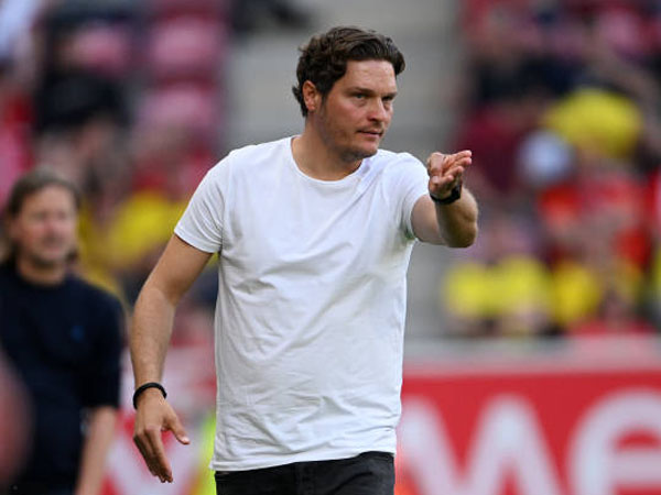 Dibantai Mainz, Edin Terzic Kritik Semangat Juang Pemain Borussia Dortmund