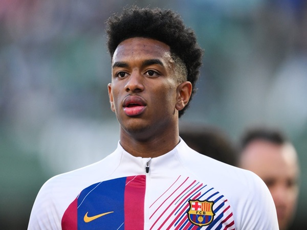 Barcelona Menaruh Kepercayaan ke Alejandro Balde