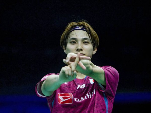 Kodai Naraoka Tantang Chou Tien Chen di Perempat Final Thailand Open 2024