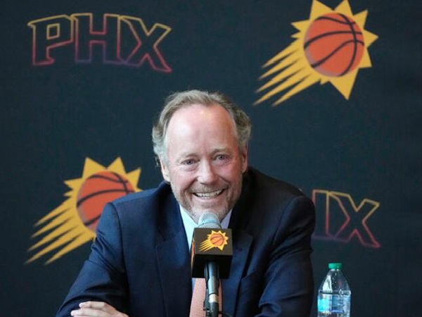 Mike Budenholzer Tak Sabar Bisa Latih Phoenix Suns
