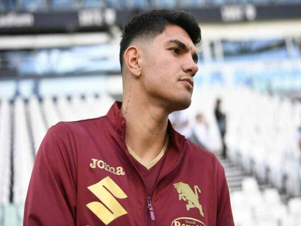 Menjadi incaran Aston Villa, Torino langsung mematok harga untuk bek kanan andalan mereka yaitu Raoul Bellanova / via Getty Images