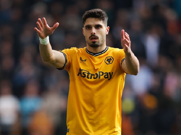 Pemain sayap Wolves, Pedro Neto
