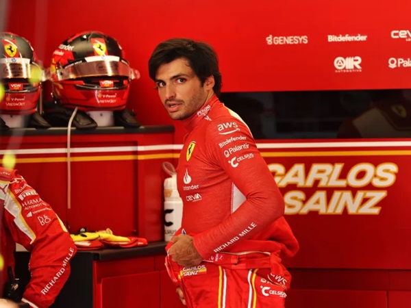 Carlos Sainz Belum Tahu Akan Perkuat Tim Mana Tahun Depan