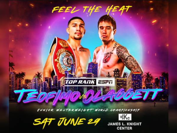 Teofimo Lopez (kiri) dan Steve Claggett. (Foto: Top Rank)