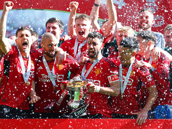 Juara Piala FA, Siapa Lawan Manchester United di Community Shield?