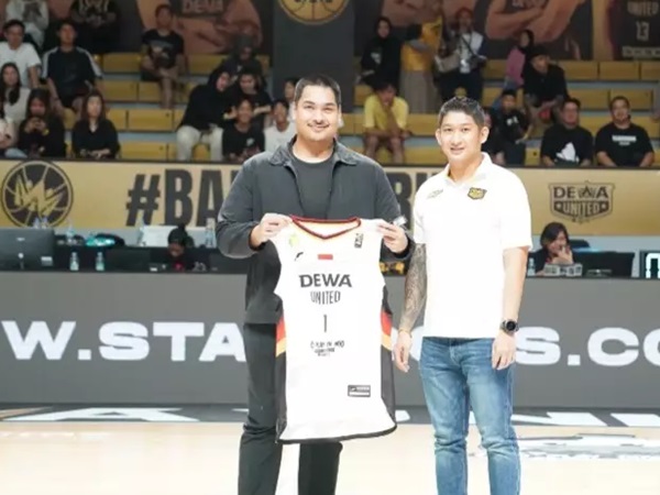 Menpora Dito Datang Saksikan Kejayaan Dewa United Atas Hangtuah