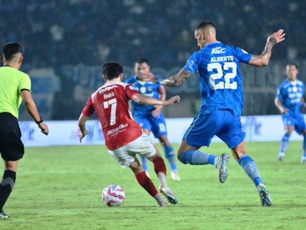 Alberto Rodriguez ketika mengawal Francisco Rivera