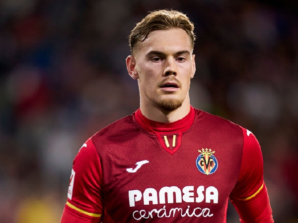 Filip Jorgensen ditaksir oleh Chelsea