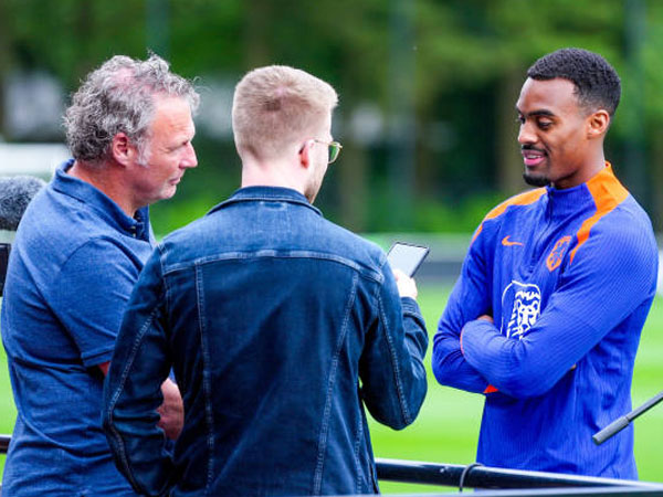 Gravenberch Jelaskan Alasan yang Buatnya Dicoret dari Timnas Belanda