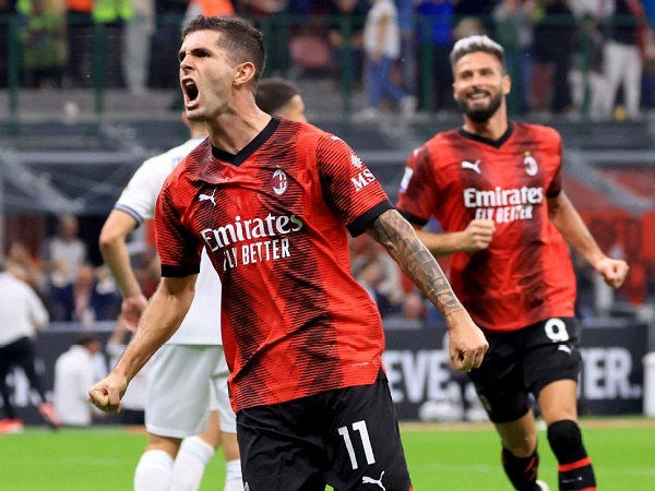 Jurnalis Italia Beri AC Milan Nilai 5.5/10 Untuk Masalah Kinerja Musim Ini