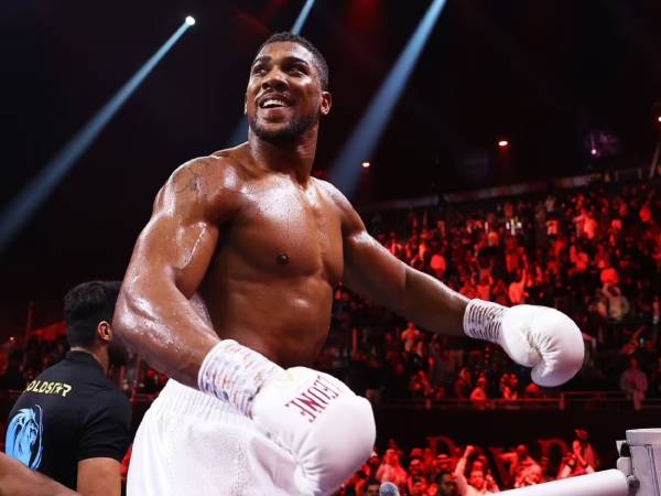 Anthony Joshua mengemas empat kemenangan dalam kurun waktu satu tahun, termasuk tiga kemenangan KO. (Foto: Ring TV)