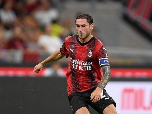 Jurnalis Italia Klaim Davide Calabria Akan Tinggalkan Milan