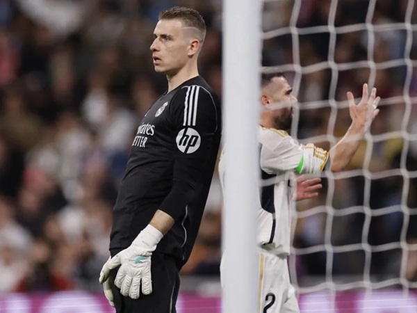 Andriy Lunin Masih Ragu untuk Memperbarui Kontraknya