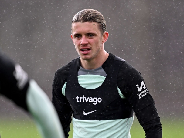 Chelsea berusaha menjual Conor Gallagher