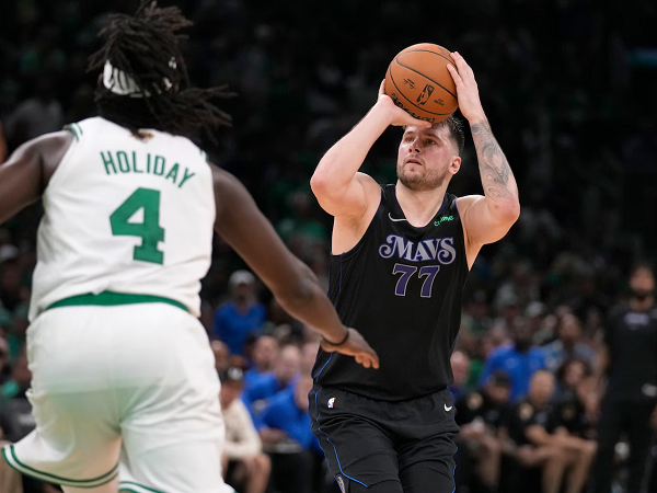 Luka Doncic ingin lupakan kekalahan pahit Mavericks di Game 1.