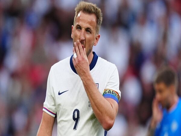 Harry Kane berambisi membawa Timnas Inggris mencetak sejarah baru di turnamen EURO 2024 yang sebentar lagi bakal berlangsung di Jerman / via Getty Images