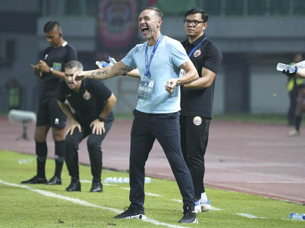 Thomas Doll berpisah dengan Persija Jakarta