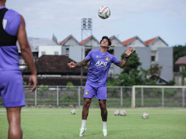 Irfan Bachdim resmi dilepas Persik Kediri