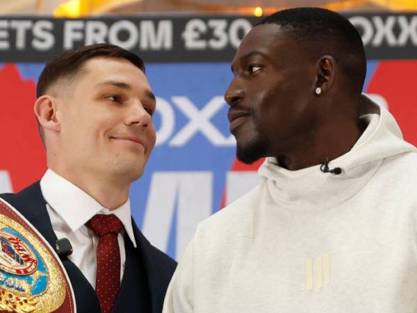 Chris Billam-Smith (kiri) dan Richard Riakporhe. (Foto: Ring TV)