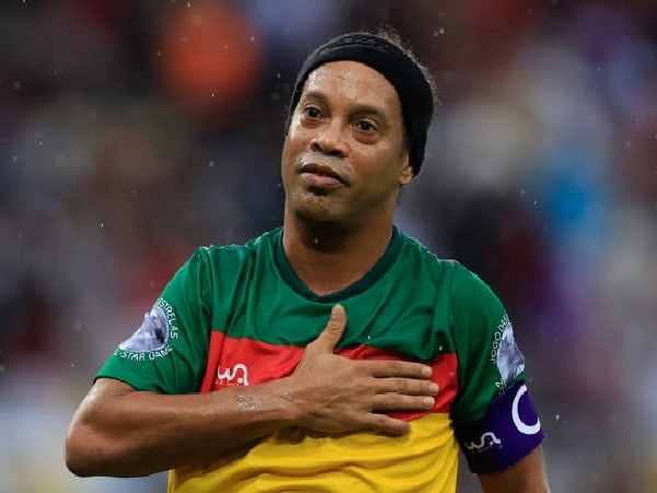 Legenda sepak bola Brasil, Ronaldinho