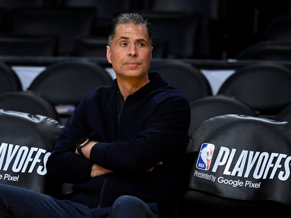 Rob Pelinka salut dengan LeBron James yang tetap berlatih keras di usia senja.