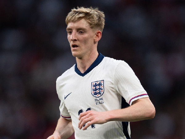 Pemain sayap Newcastle United, Anthony Gordon