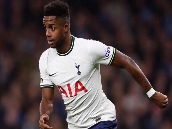 Eks defender Tottenham