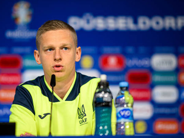 Belajar dari Kesalahan, Oleksandr Zinchenko Fokus ke Laga Melawan Slovakia