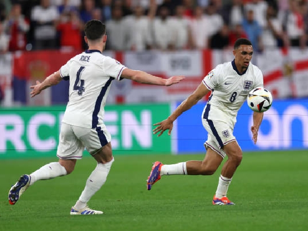 Declan Rice dan Trent Alexander-Arnold