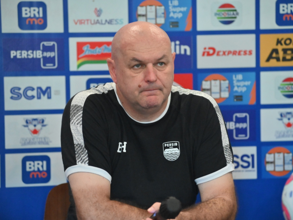 pelatih Persib, Bojan Hodak