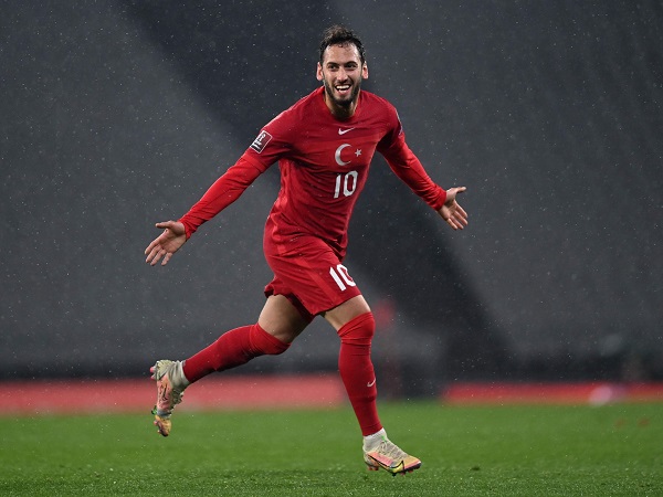 Hakan Calhanoglu