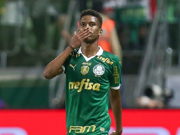 Neymar memberikan pujian kepada talenta muda Brasil, Estevao Willian